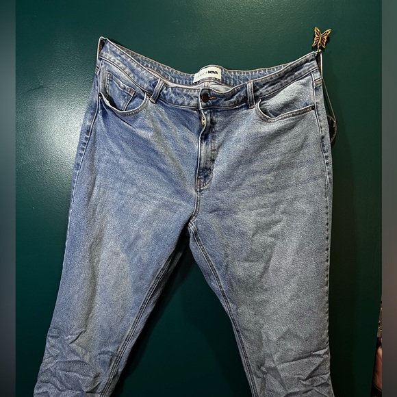 High waisted Straight Leg Jeans - Picture 2 of 4